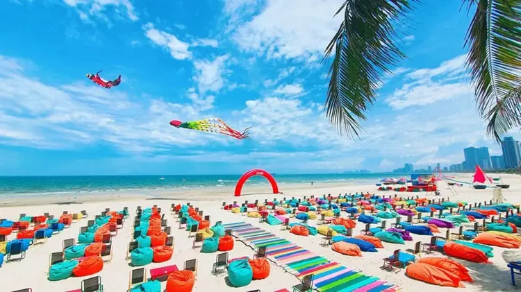 bãi biển Mân Thái