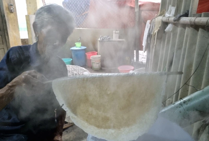 Làng bánh tráng Túy Loan