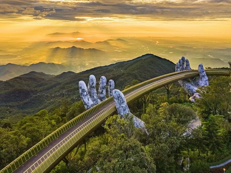 Cầu Vàng Bà Nà Hills