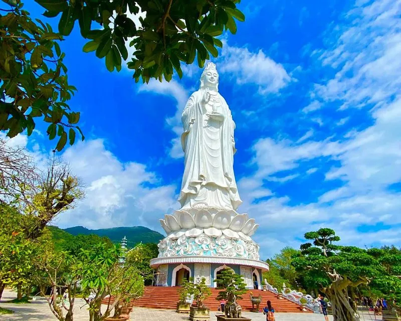 Chùa Linh Ứng 