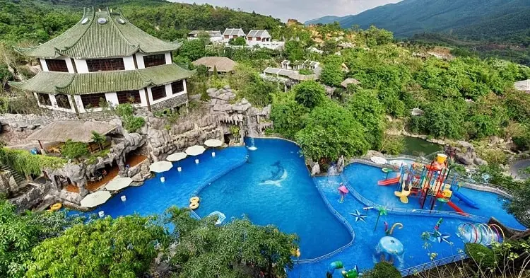 Công viên Suối khoáng nóng Thần Tài