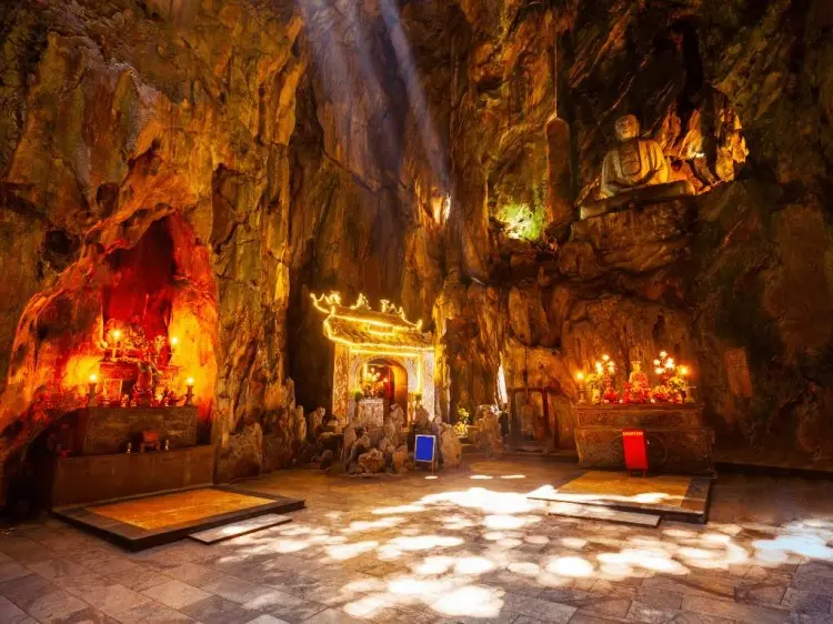 Hòa quyền vào không gian tâm linh