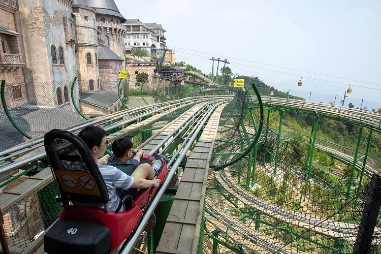 Trượt máng siêu tốc