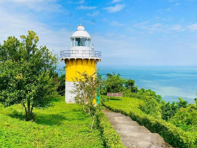 Hải đăng Tiên Sa
