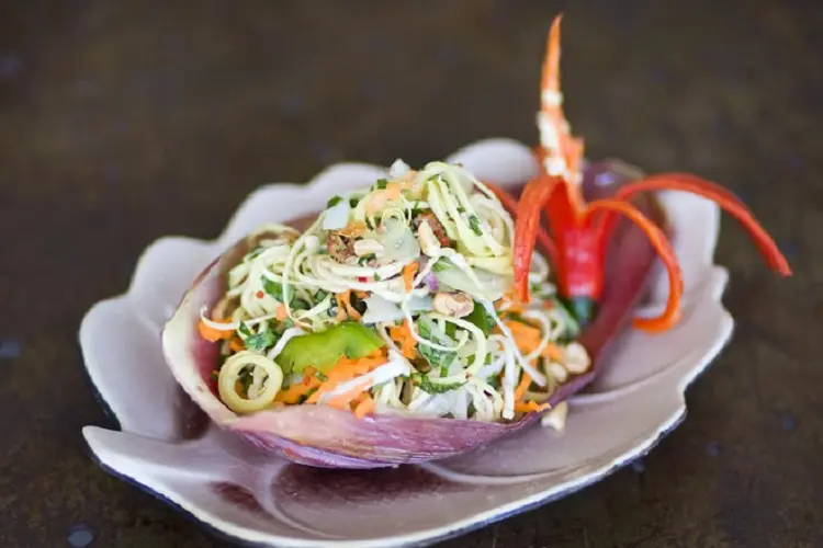 Thưởng thức ẩm thực