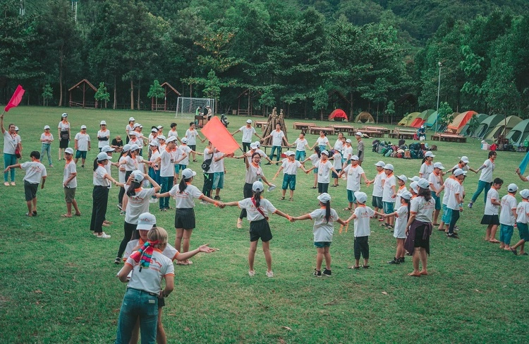 Tham gia các hoạt dộng ngoài trời