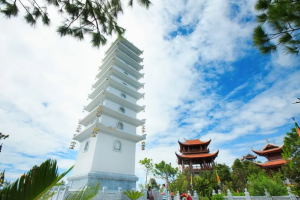 Phong Linh Bảo Tháp